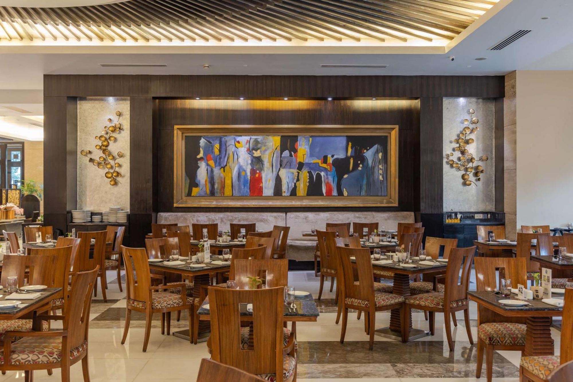 Radisson Blu Hotel, Indore Exterior foto